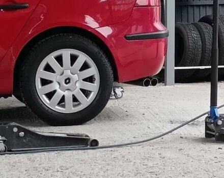 Красный Рено Лагуна, объемом двигателя 1.9 л и пробегом 350 тыс. км за 3600 $, фото 6 на Automoto.ua