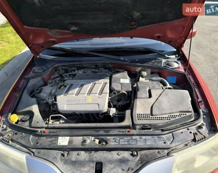 Красный Рено Лагуна, объемом двигателя 1.78 л и пробегом 280 тыс. км за 2900 $, фото 12 на Automoto.ua