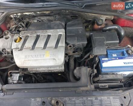 Красный Рено Лагуна, объемом двигателя 2 л и пробегом 296 тыс. км за 4000 $, фото 5 на Automoto.ua