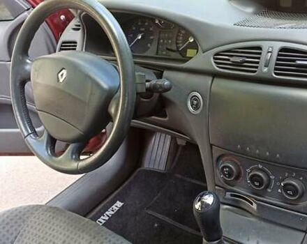 Червоний Рено Лагуна, об'ємом двигуна 1.78 л та пробігом 217 тис. км за 3500 $, фото 13 на Automoto.ua