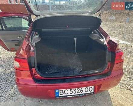 Красный Рено Лагуна, объемом двигателя 2.2 л и пробегом 220 тыс. км за 5500 $, фото 7 на Automoto.ua