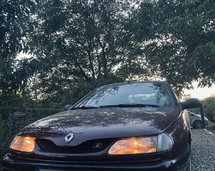 Красный Рено Лагуна, объемом двигателя 2 л и пробегом 310 тыс. км за 2799 $, фото 1 на Automoto.ua