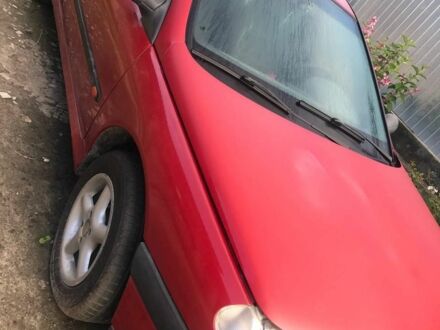 Рено Лагуна 1995 в Львове на Automoto.ua Красный Рено Лагуна, объемом двигателя 1.8 л и пробегом 280 тыс. км за 1200 $, фото 1 на Automoto.ua