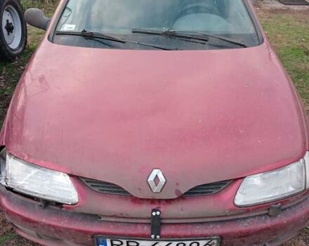 Красный Рено Лагуна, объемом двигателя 0 л и пробегом 300 тыс. км за 1303 $, фото 1 на Automoto.ua
