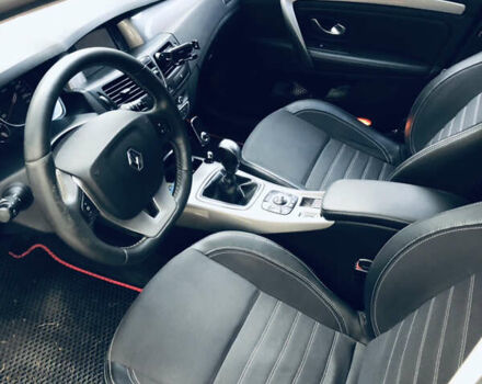 Красный Рено Лагуна, объемом двигателя 1.5 л и пробегом 276 тыс. км за 7000 $, фото 1 на Automoto.ua