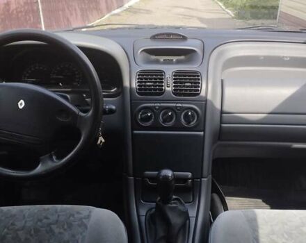 Рено Лагуна, объемом двигателя 1.79 л и пробегом 266 тыс. км за 2850 $, фото 14 на Automoto.ua