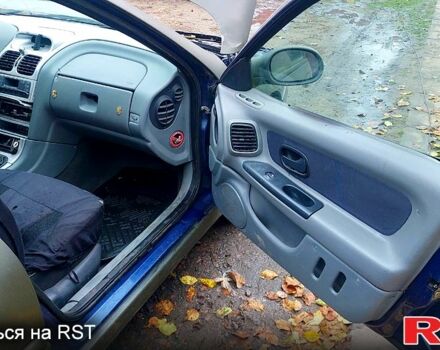 Рено Лагуна, объемом двигателя 1.9 л и пробегом 360 тыс. км за 1000 $, фото 11 на Automoto.ua