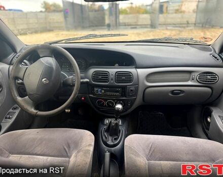 Рено Лагуна, объемом двигателя 1.9 л и пробегом 350 тыс. км за 1499 $, фото 6 на Automoto.ua