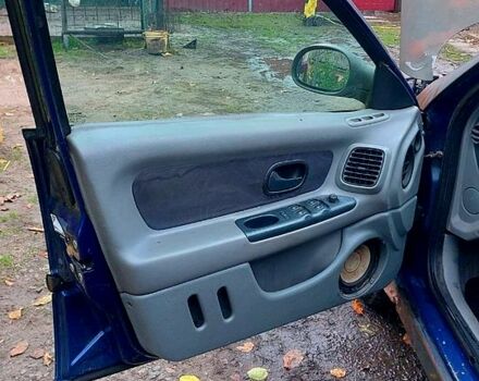 Рено Лагуна, объемом двигателя 1.9 л и пробегом 360 тыс. км за 1000 $, фото 9 на Automoto.ua