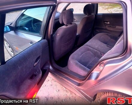 Рено Лагуна, объемом двигателя 1.9 л и пробегом 0 тыс. км за 2200 $, фото 2 на Automoto.ua