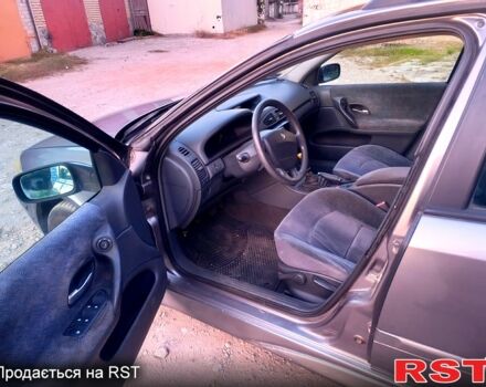 Рено Лагуна, объемом двигателя 1.9 л и пробегом 0 тыс. км за 2200 $, фото 3 на Automoto.ua