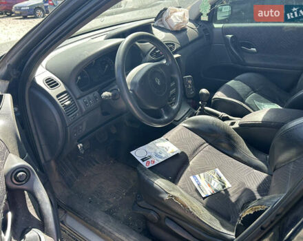 Рено Лагуна 2002 в Червонограде на Automoto.ua Рено Лагуна, объемом двигателя 2.2 л и пробегом 190 тыс. км за 750 $, фото 4 на Automoto.ua