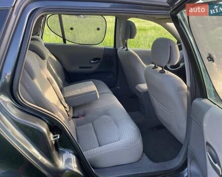 Рено Лагуна, об'ємом двигуна 2.2 л та пробігом 310 тис. км за 4127 $, фото 10 на Automoto.ua