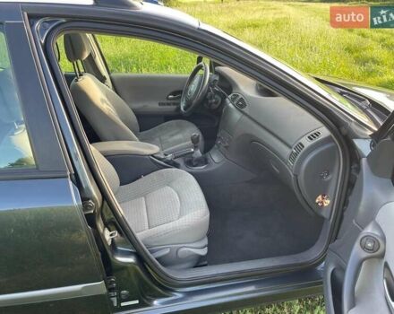 Рено Лагуна, об'ємом двигуна 2.2 л та пробігом 310 тис. км за 4127 $, фото 6 на Automoto.ua