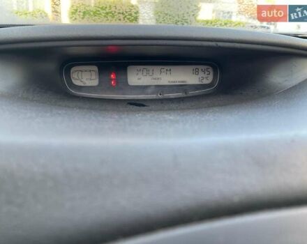 Рено Лагуна, об'ємом двигуна 2.2 л та пробігом 310 тис. км за 4127 $, фото 29 на Automoto.ua
