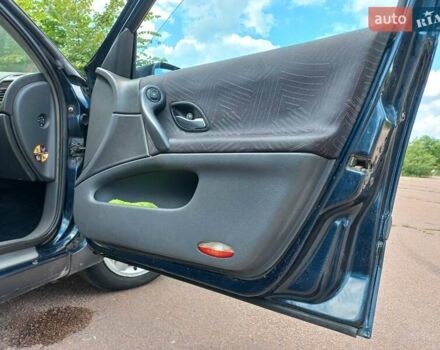 Рено Лагуна, объемом двигателя 1.9 л и пробегом 320 тыс. км за 2750 $, фото 10 на Automoto.ua