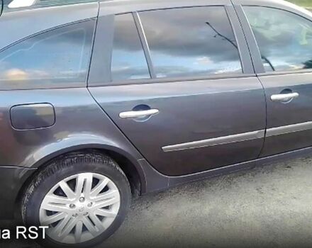Рено Лагуна, объемом двигателя 2 л и пробегом 349 тыс. км за 4300 $, фото 3 на Automoto.ua