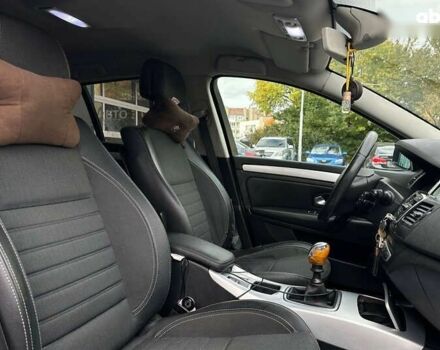 Рено Лагуна, объемом двигателя 1.5 л и пробегом 292 тыс. км за 4700 $, фото 17 на Automoto.ua