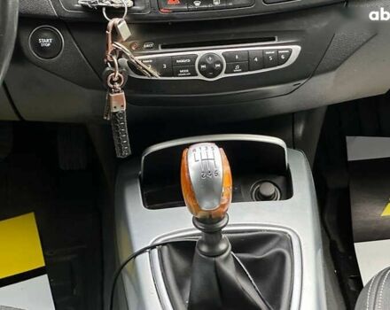 Рено Лагуна, объемом двигателя 1.5 л и пробегом 292 тыс. км за 4700 $, фото 16 на Automoto.ua