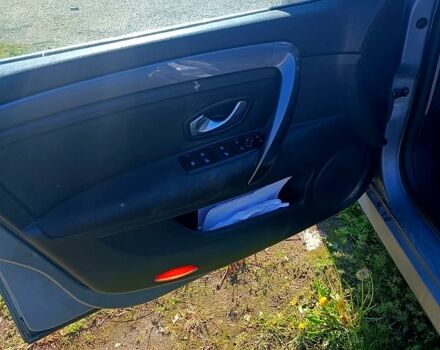 Рено Лагуна, объемом двигателя 1.5 л и пробегом 215 тыс. км за 6200 $, фото 2 на Automoto.ua