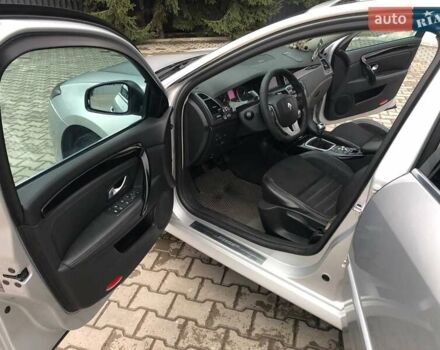 Рено Лагуна, объемом двигателя 1.5 л и пробегом 375 тыс. км за 7650 $, фото 19 на Automoto.ua