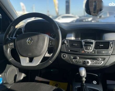 Рено Лагуна, об'ємом двигуна 2 л та пробігом 210 тис. км за 8700 $, фото 9 на Automoto.ua