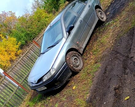 Рено Лагуна, объемом двигателя 1.8 л и пробегом 128 тыс. км за 1500 $, фото 1 на Automoto.ua