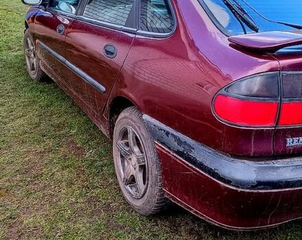 Рено Лагуна, объемом двигателя 1.8 л и пробегом 0 тыс. км за 2000 $, фото 3 на Automoto.ua