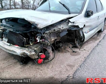 Рено Лагуна, объемом двигателя 2 л и пробегом 200 тыс. км за 1000 $, фото 3 на Automoto.ua