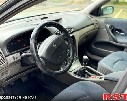 Рено Лагуна, объемом двигателя 1.9 л и пробегом 200 тыс. км за 1850 $, фото 3 на Automoto.ua