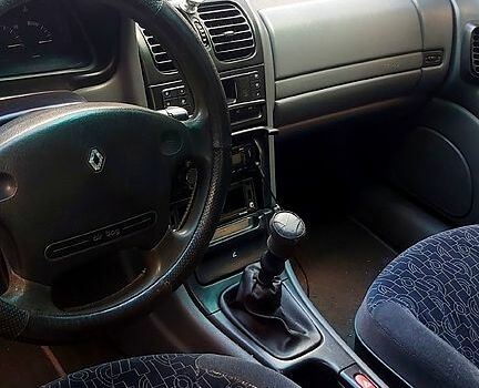 Рено Лагуна, объемом двигателя 2 л и пробегом 0 тыс. км за 2000 $, фото 1 на Automoto.ua