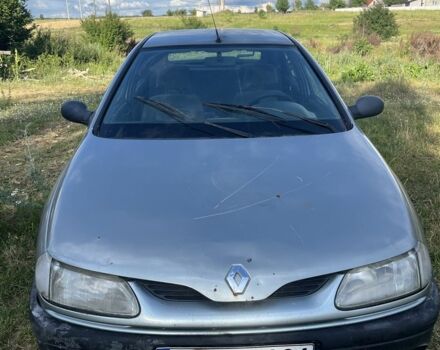Рено Лагуна, объемом двигателя 2.2 л и пробегом 300 тыс. км за 450 $, фото 1 на Automoto.ua