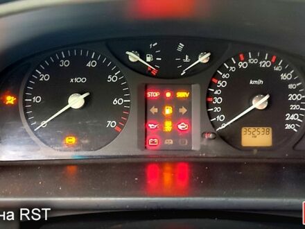 Рено Лагуна 2002 у Києві на Automoto.ua Рено Лагуна, об'ємом двигуна 2 л та пробігом 356 тис. км за 3300 $, фото 1 на Automoto.ua