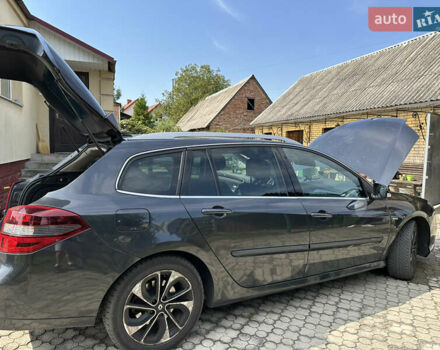 Рено Лагуна, объемом двигателя 1.9 л и пробегом 294 тыс. км за 7850 $, фото 1 на Automoto.ua