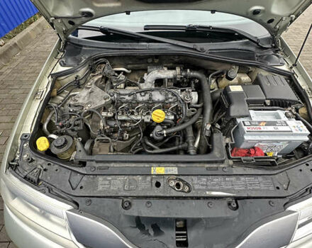 Желтый Рено Лагуна, объемом двигателя 1.9 л и пробегом 305 тыс. км за 2800 $, фото 9 на Automoto.ua