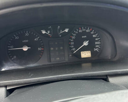 Желтый Рено Лагуна, объемом двигателя 1.9 л и пробегом 305 тыс. км за 2800 $, фото 12 на Automoto.ua