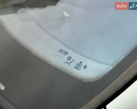 Жовтий Рено Лагуна, об'ємом двигуна 2.19 л та пробігом 330 тис. км за 3800 $, фото 13 на Automoto.ua