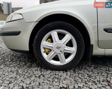 Жовтий Рено Лагуна, об'ємом двигуна 2.19 л та пробігом 330 тис. км за 3800 $, фото 12 на Automoto.ua