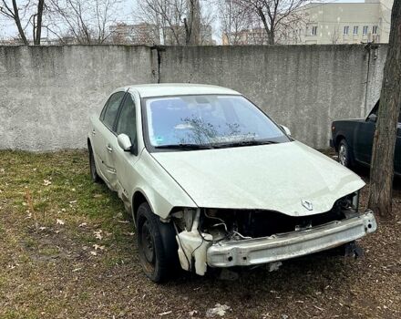 Желтый Рено Лагуна, объемом двигателя 1.8 л и пробегом 200 тыс. км за 2200 $, фото 1 на Automoto.ua