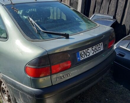 Серый Рено Лагуна, объемом двигателя 2.2 л и пробегом 350 тыс. км за 500 $, фото 1 на Automoto.ua