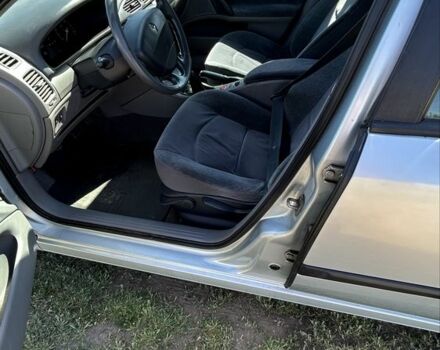 Серый Рено Лагуна, объемом двигателя 1.8 л и пробегом 185 тыс. км за 3500 $, фото 4 на Automoto.ua