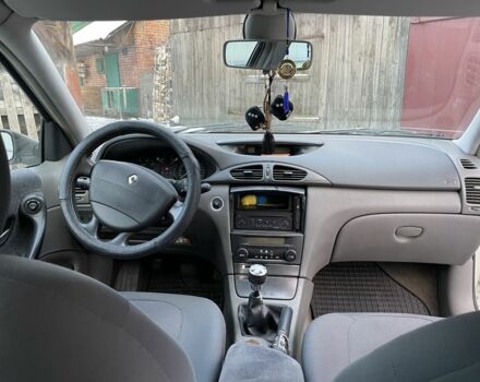 Серый Рено Лагуна, объемом двигателя 1.8 л и пробегом 310 тыс. км за 2500 $, фото 4 на Automoto.ua