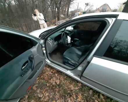 Серый Рено Лагуна, объемом двигателя 0 л и пробегом 324 тыс. км за 1200 $, фото 10 на Automoto.ua