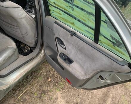 Серый Рено Лагуна, объемом двигателя 0 л и пробегом 300 тыс. км за 476 $, фото 5 на Automoto.ua