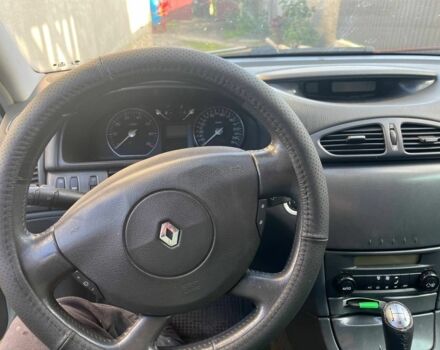 Сірий Рено Лагуна, об'ємом двигуна 2 л та пробігом 258 тис. км за 1900 $, фото 5 на Automoto.ua