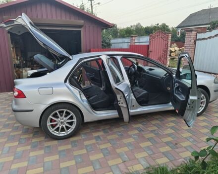 Серый Рено Лагуна, объемом двигателя 2 л и пробегом 145 тыс. км за 5300 $, фото 4 на Automoto.ua