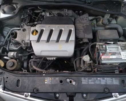 Серый Рено Лагуна, объемом двигателя 2 л и пробегом 290 тыс. км за 3500 $, фото 7 на Automoto.ua