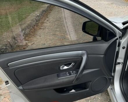 Серый Рено Лагуна, объемом двигателя 1.5 л и пробегом 355 тыс. км за 3999 $, фото 8 на Automoto.ua