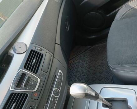 Серый Рено Лагуна, объемом двигателя 2 л и пробегом 142 тыс. км за 5999 $, фото 6 на Automoto.ua