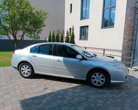 Серый Рено Лагуна, объемом двигателя 2 л и пробегом 142 тыс. км за 5999 $, фото 2 на Automoto.ua